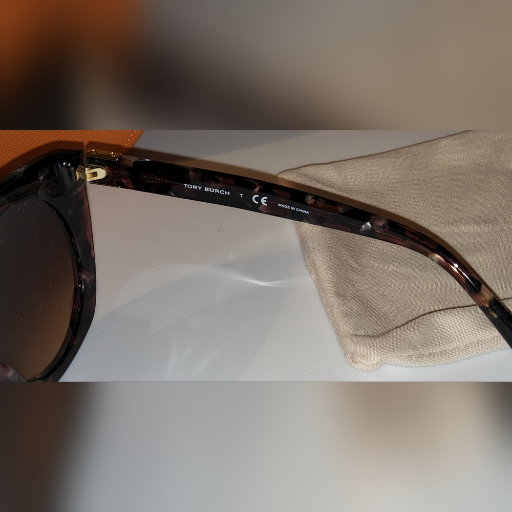 Tory Burch Tortoise Shell Sunglasses with Orange Case TY7097 - Picture 4 of 6